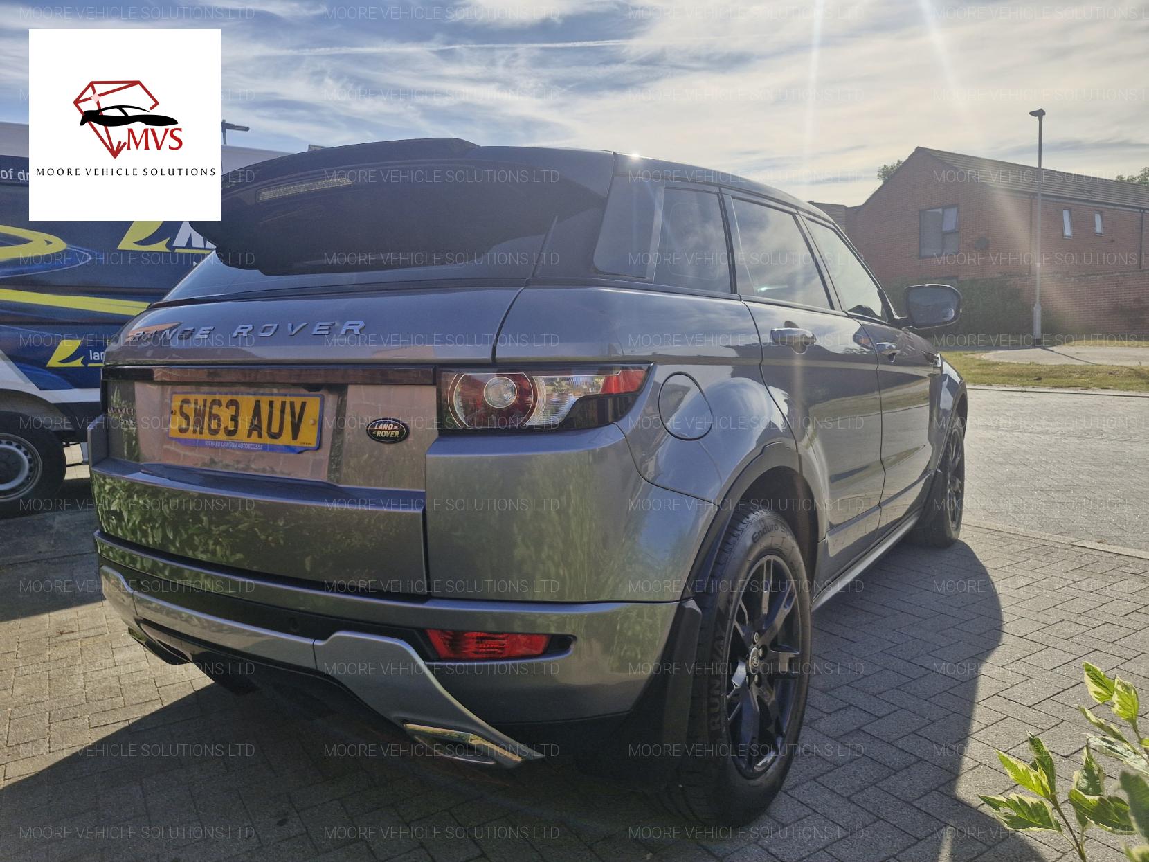Land Rover Range Rover Evoque 2.2 SD4 Dynamic SUV 5dr Diesel Auto 4WD Euro 5 (s/s) (190 ps)