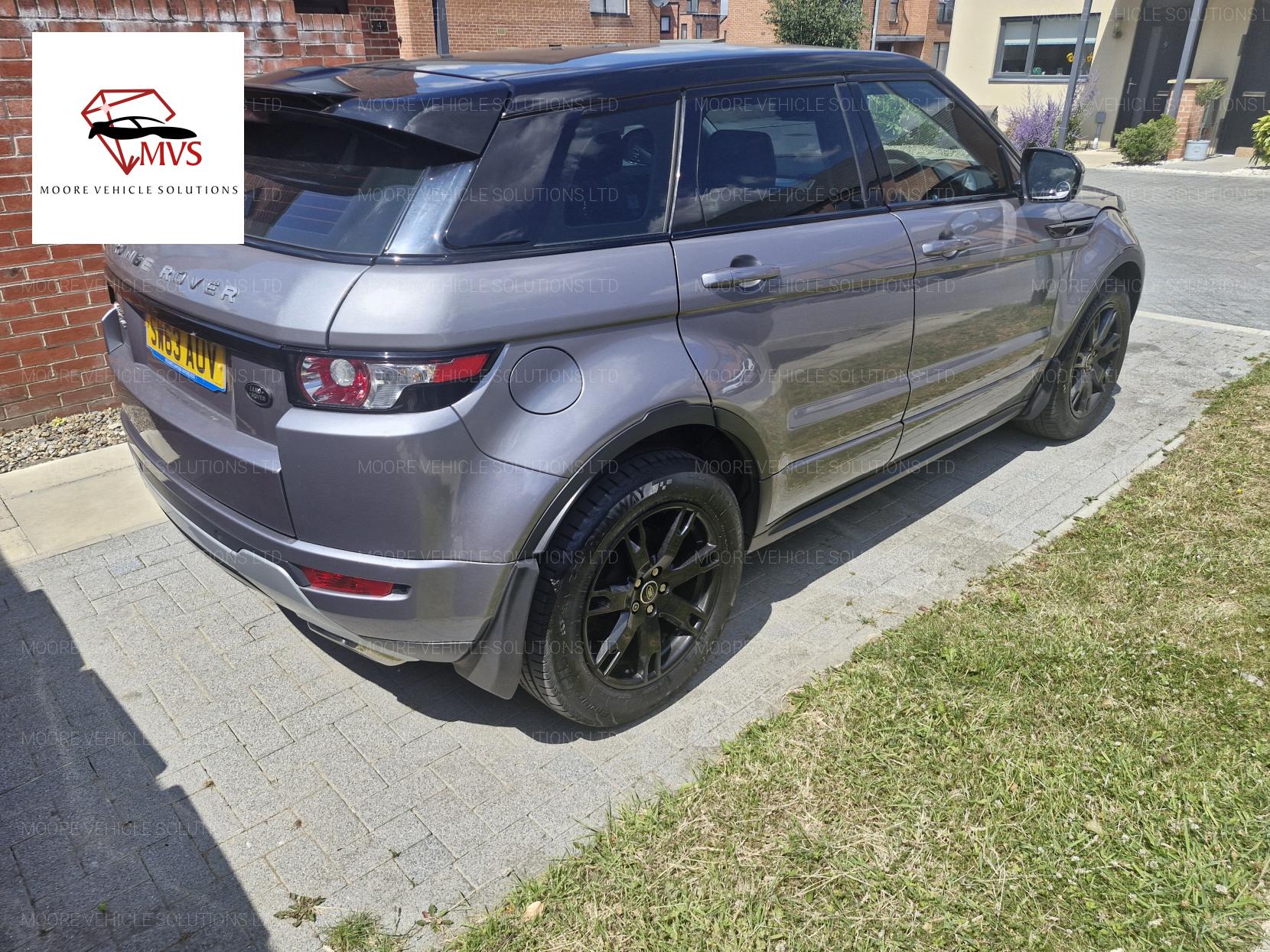 Land Rover Range Rover Evoque 2.2 SD4 Dynamic SUV 5dr Diesel Auto 4WD Euro 5 (s/s) (190 ps)