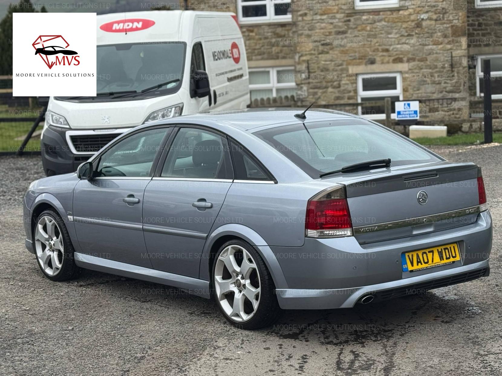 Vauxhall Vectra 1.9 CDTi 16v SRi Hatchback 5dr Diesel Manual (159 g/km, 148 bhp)