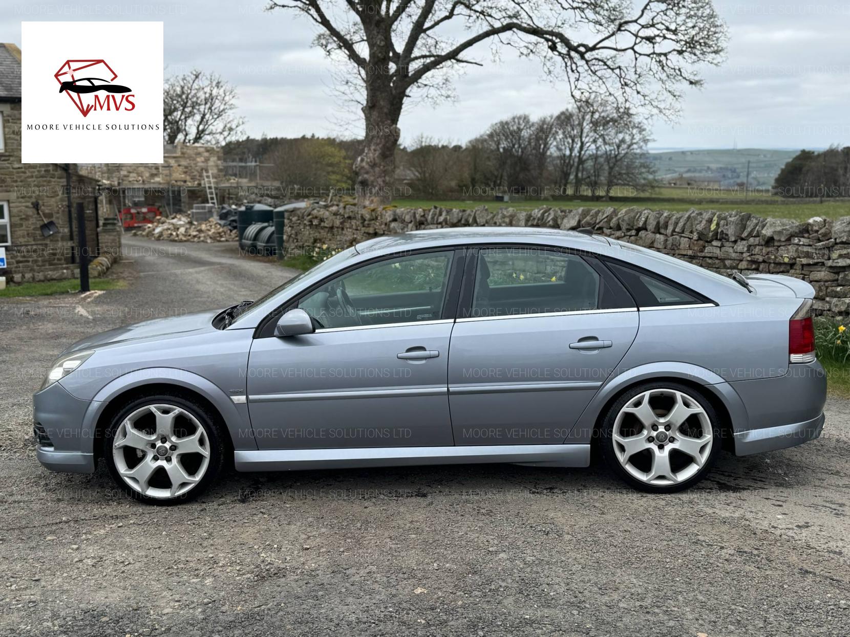 Vauxhall Vectra 1.9 CDTi 16v SRi Hatchback 5dr Diesel Manual (159 g/km, 148 bhp)