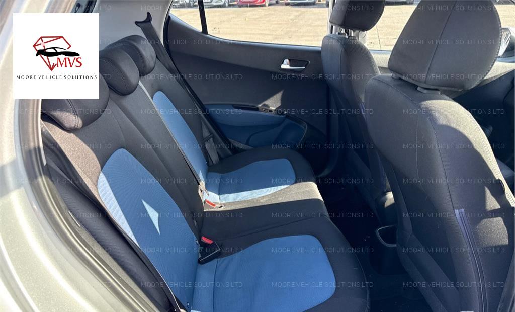 Hyundai i10 1.0 Premium Hatchback 5dr Petrol Manual Euro 5 (66 ps)