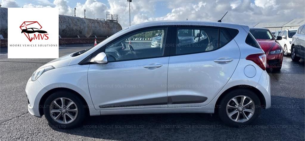 Hyundai i10 1.0 Premium Hatchback 5dr Petrol Manual Euro 5 (66 ps)