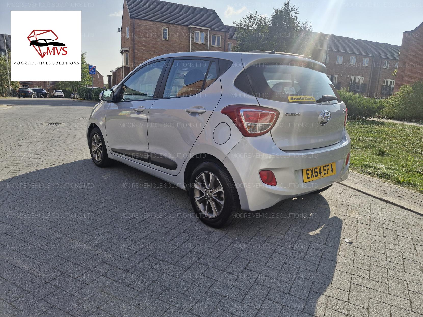 Hyundai i10 1.0 Premium Hatchback 5dr Petrol Manual Euro 5 (66 ps)