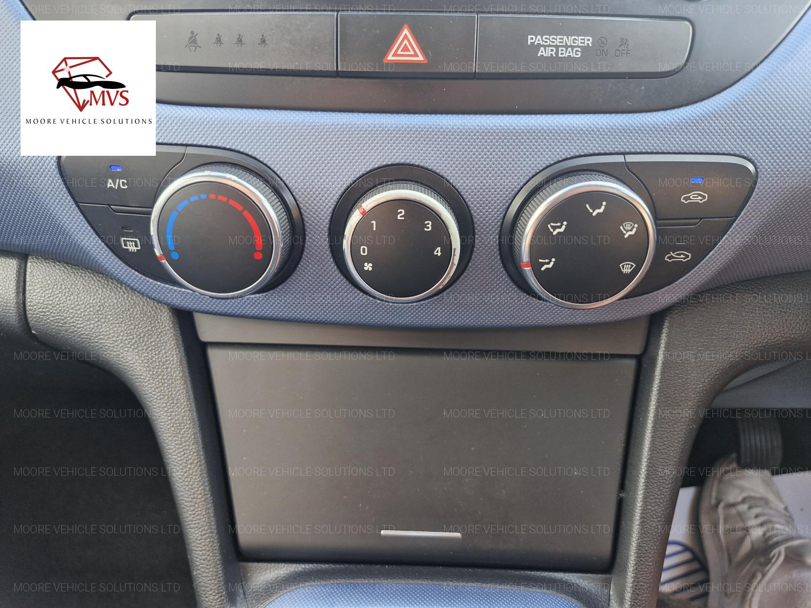 Hyundai i10 1.0 Premium Hatchback 5dr Petrol Manual Euro 5 (66 ps)