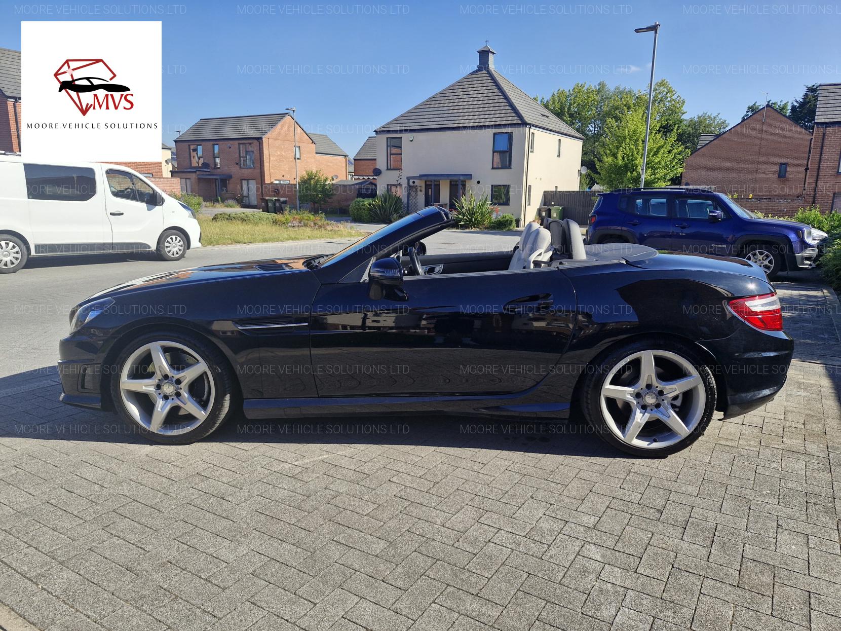 Mercedes-Benz SLK 2.1 SLK250 CDI BlueEfficiency AMG Sport Convertible 2dr Diesel G-Tronic+ Euro 5 (s/s) (204 ps)