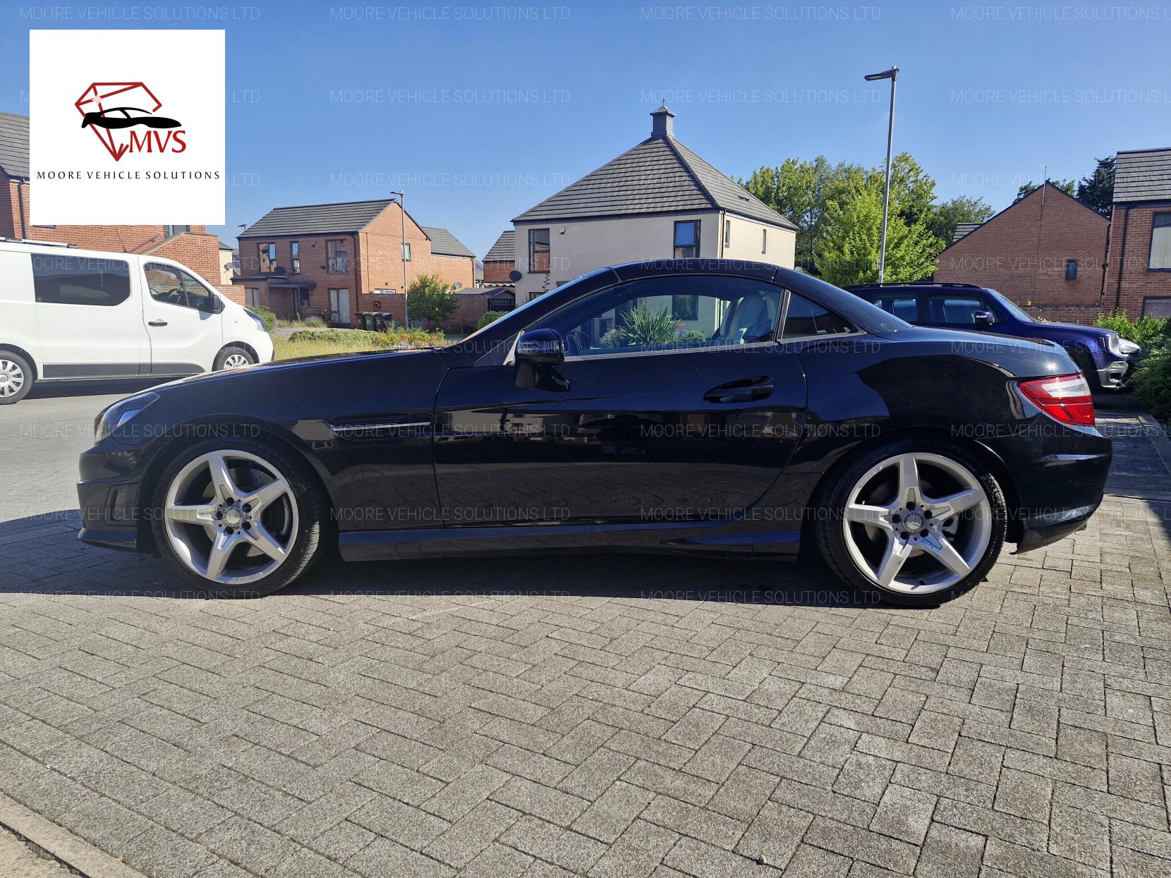 Mercedes-Benz SLK 2.1 SLK250 CDI BlueEfficiency AMG Sport Convertible 2dr Diesel G-Tronic+ Euro 5 (s/s) (204 ps)