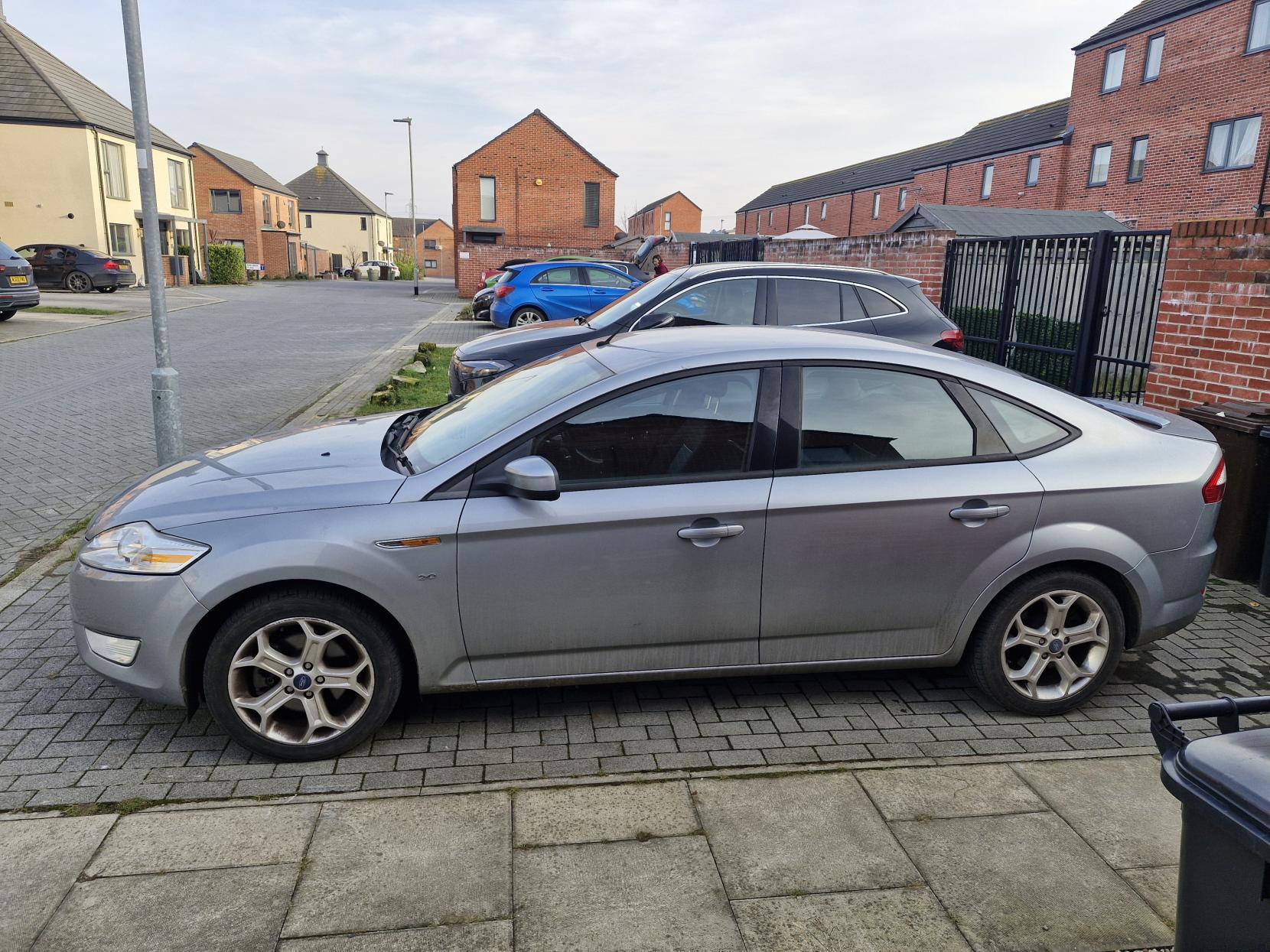 Ford Mondeo 2.0 TDCi Zetec Hatchback 5dr Diesel Manual (154 g/km, 138 bhp)