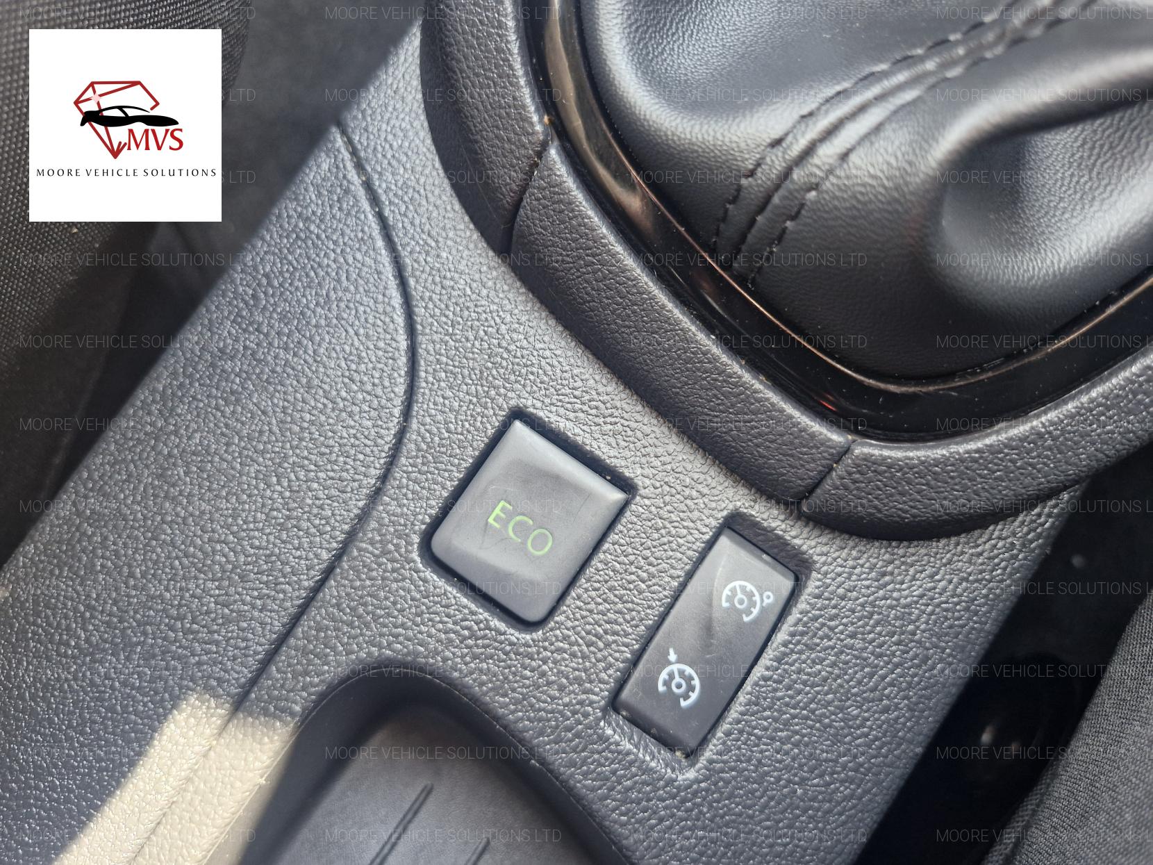 Renault Clio 0.9 TCe Dynamique S Nav Hatchback 5dr Petrol Manual Euro 6 (s/s) (90 ps)
