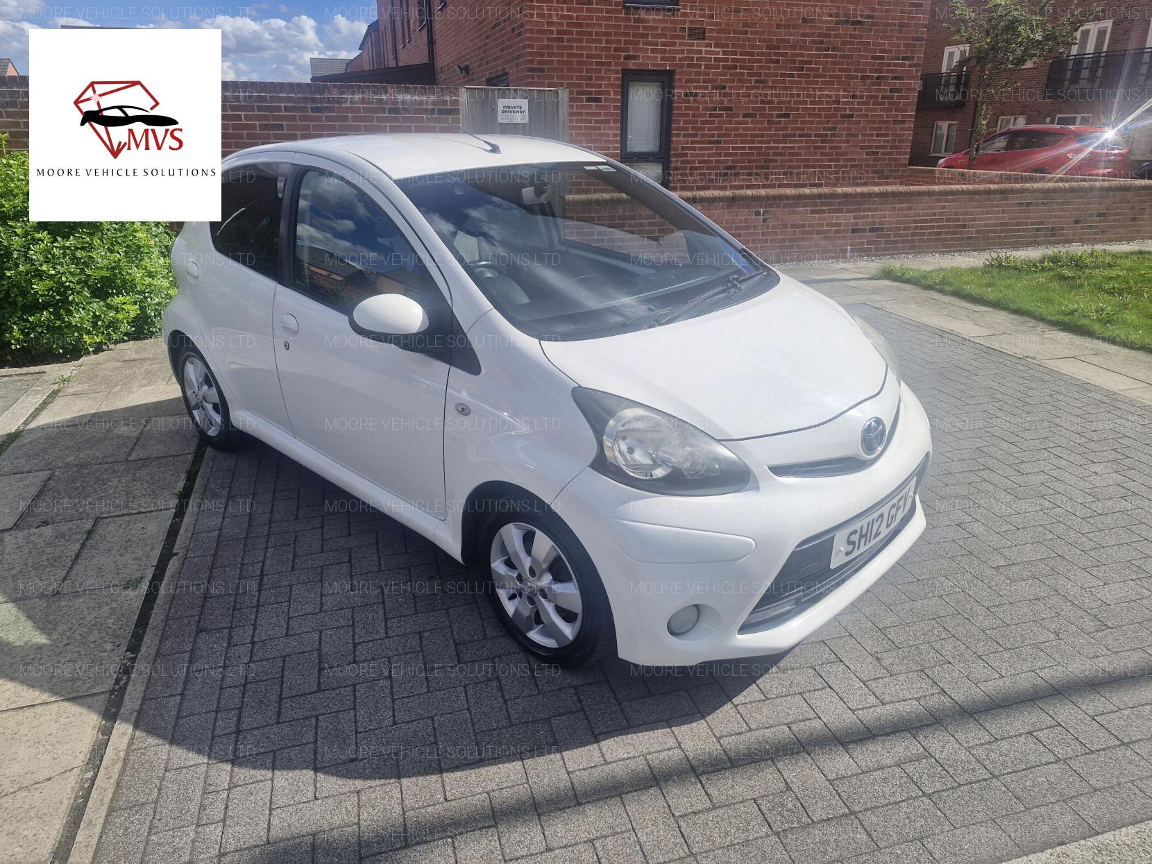 Toyota AYGO 1.0 VVT-i Fire Hatchback 5dr Petrol Manual Euro 5 (67 ps)