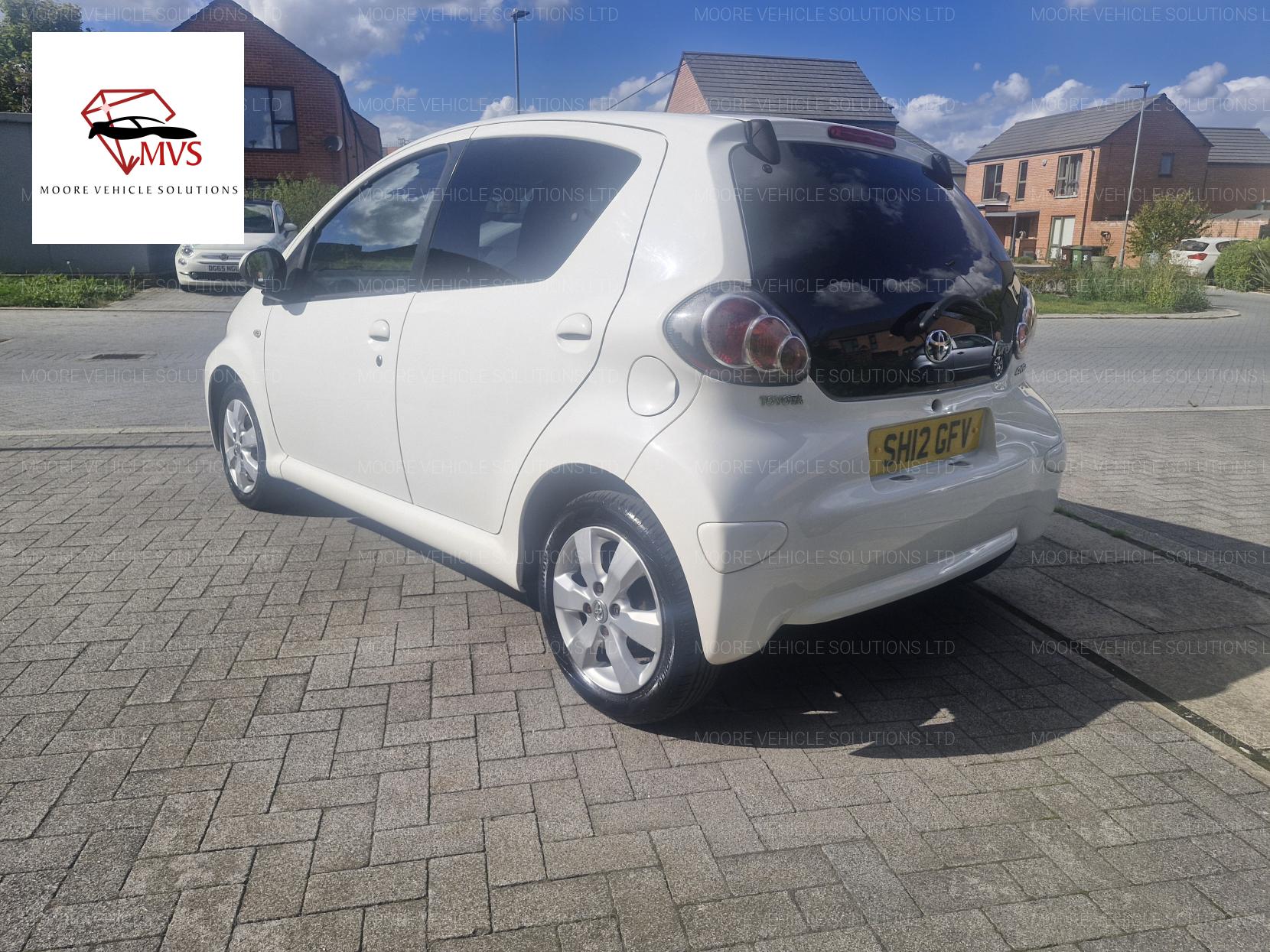 Toyota AYGO 1.0 VVT-i Fire Hatchback 5dr Petrol Manual Euro 5 (67 ps)