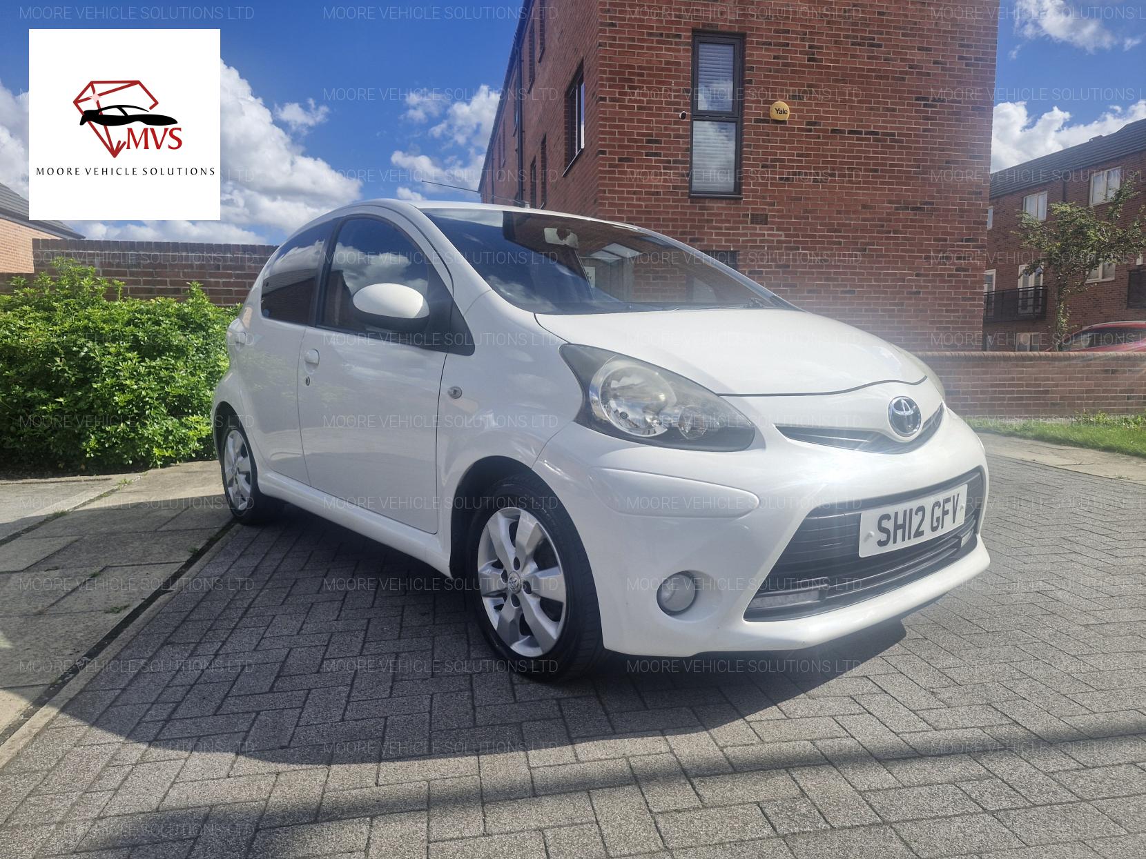 Toyota AYGO 1.0 VVT-i Fire Hatchback 5dr Petrol Manual Euro 5 (67 ps)