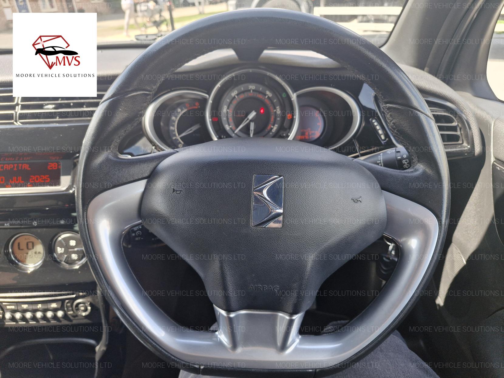 Citroen DS3 1.6 e-HDi Airdream DStyle Plus Hatchback 3dr Diesel Manual Euro 5 (s/s) (90 ps)