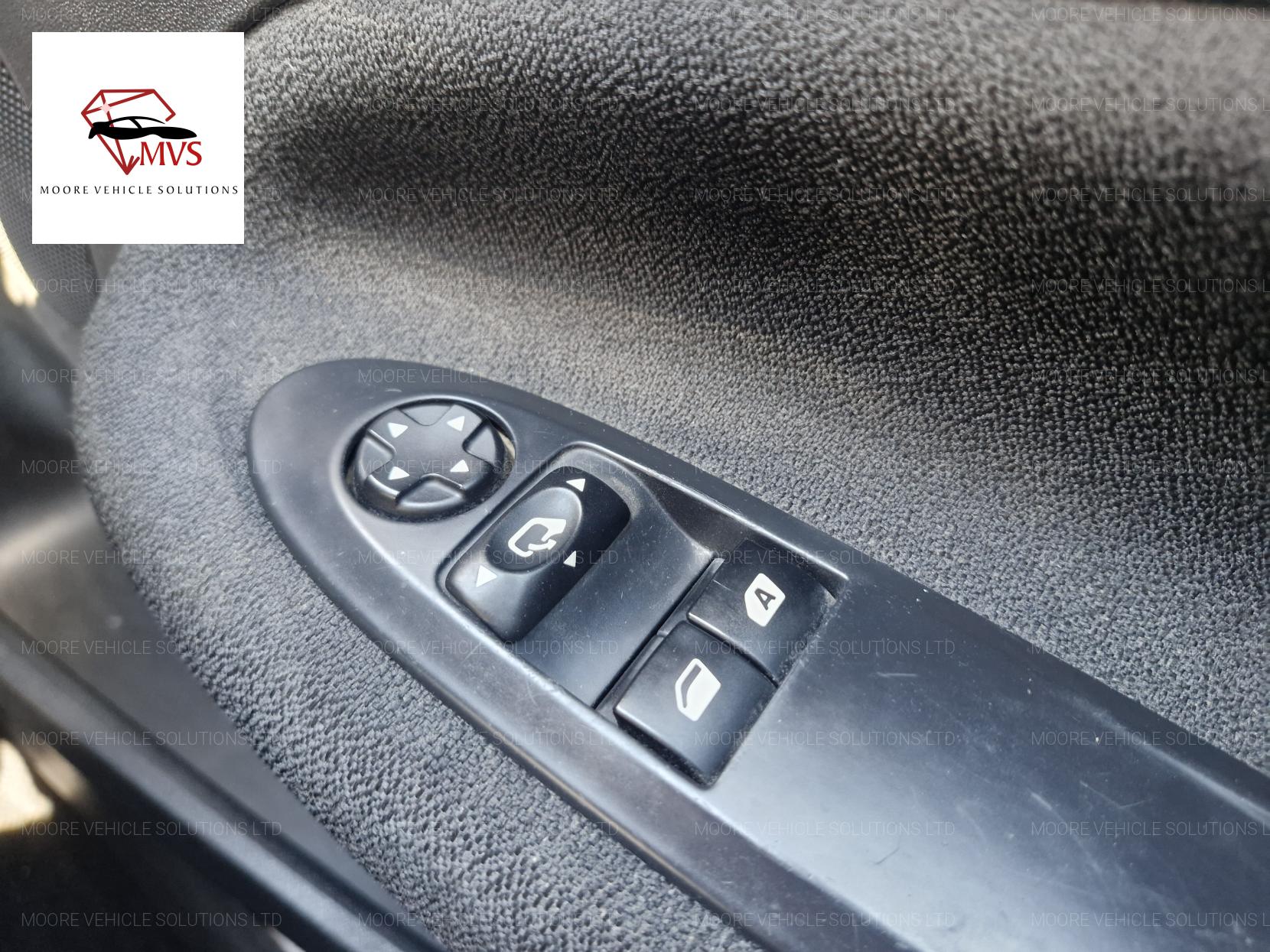 Citroen DS3 1.6 e-HDi Airdream DStyle Plus Hatchback 3dr Diesel Manual Euro 5 (s/s) (90 ps)