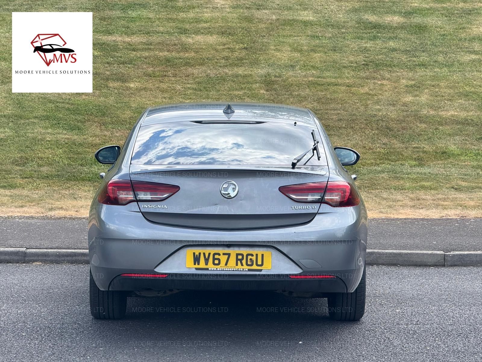 Vauxhall Insignia 1.6 Turbo D ecoTEC BlueInjection SRi Nav Grand Sport 5dr Diesel Manual Euro 6 (s/s) (136 ps)