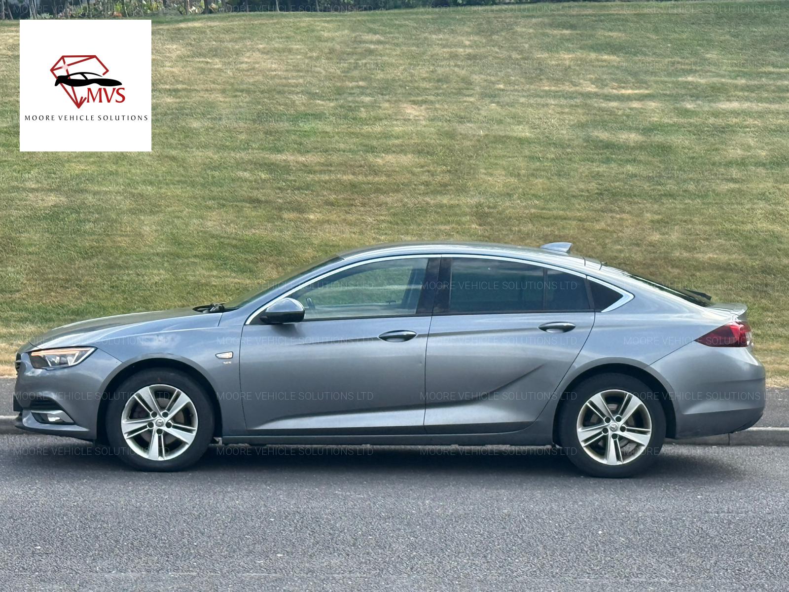 Vauxhall Insignia 1.6 Turbo D ecoTEC BlueInjection SRi Nav Grand Sport 5dr Diesel Manual Euro 6 (s/s) (136 ps)