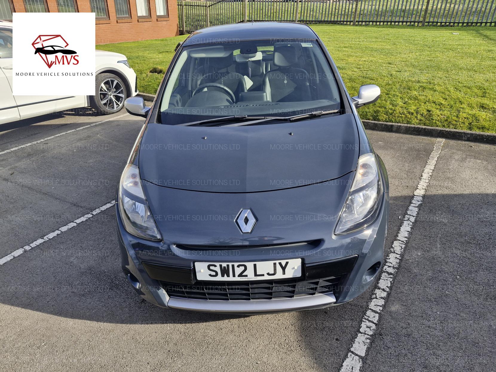 Renault Clio 1.2 Dynamique TomTom Hatchback 5dr Petrol Manual Euro 5 (75 ps)