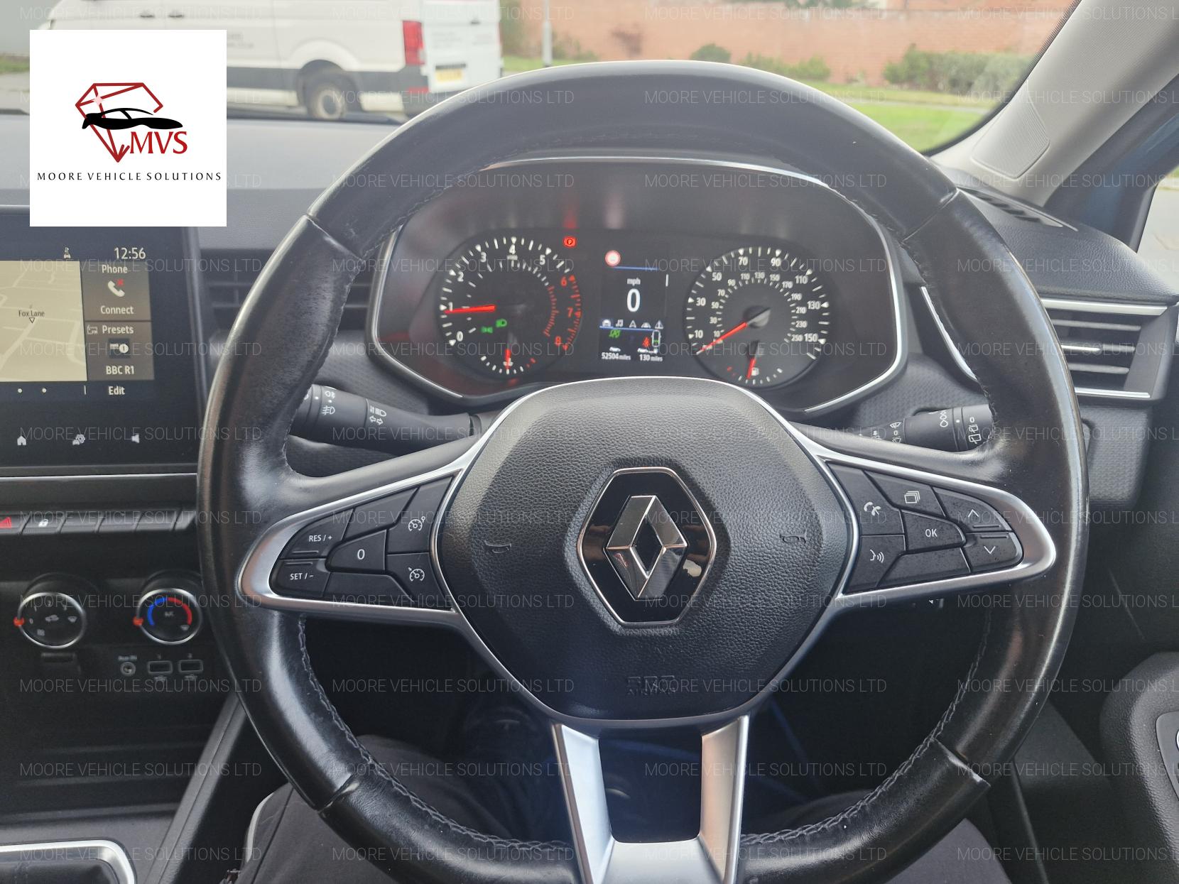 Renault Clio 1.0 SCe Iconic Hatchback 5dr Petrol Manual Euro 6 (s/s) (75 ps)