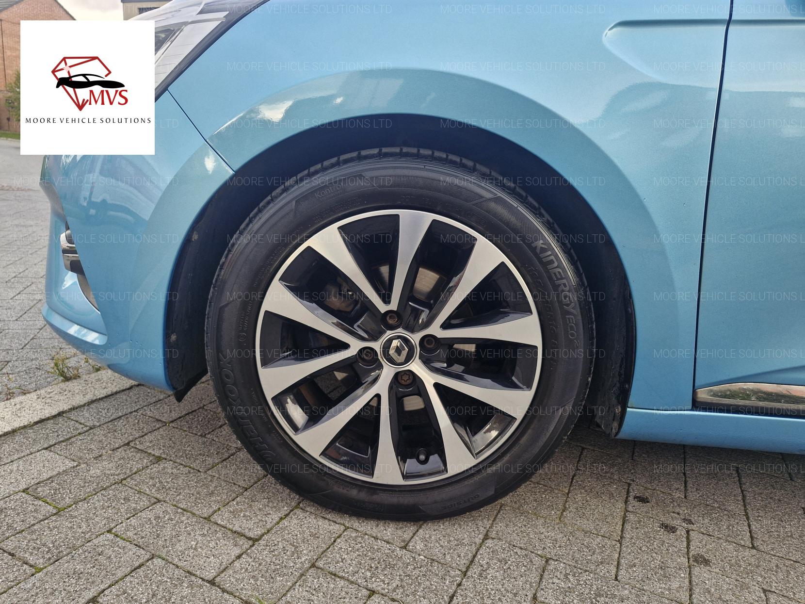 Renault Clio 1.0 SCe Iconic Hatchback 5dr Petrol Manual Euro 6 (s/s) (75 ps)