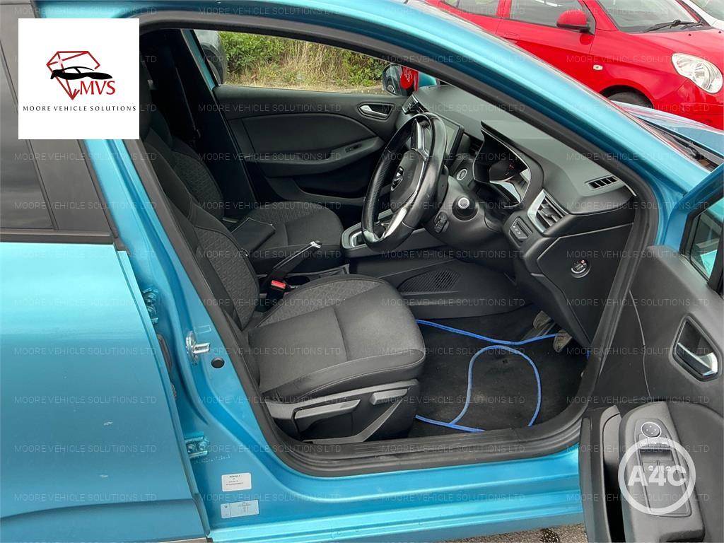 Renault Clio 1.0 SCe Iconic Hatchback 5dr Petrol Manual Euro 6 (s/s) (75 ps)