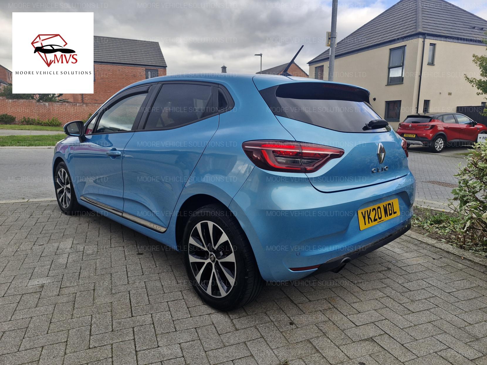 Renault Clio 1.0 SCe Iconic Hatchback 5dr Petrol Manual Euro 6 (s/s) (75 ps)