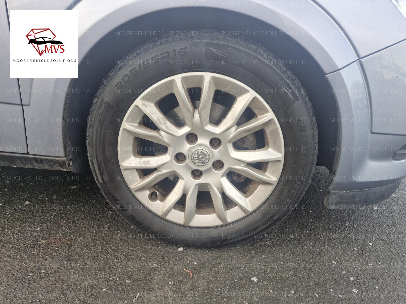 Vauxhall Astra 1.4i 16v SRi Sport Hatch 3dr Petrol Manual (146 g/km, 89 bhp)