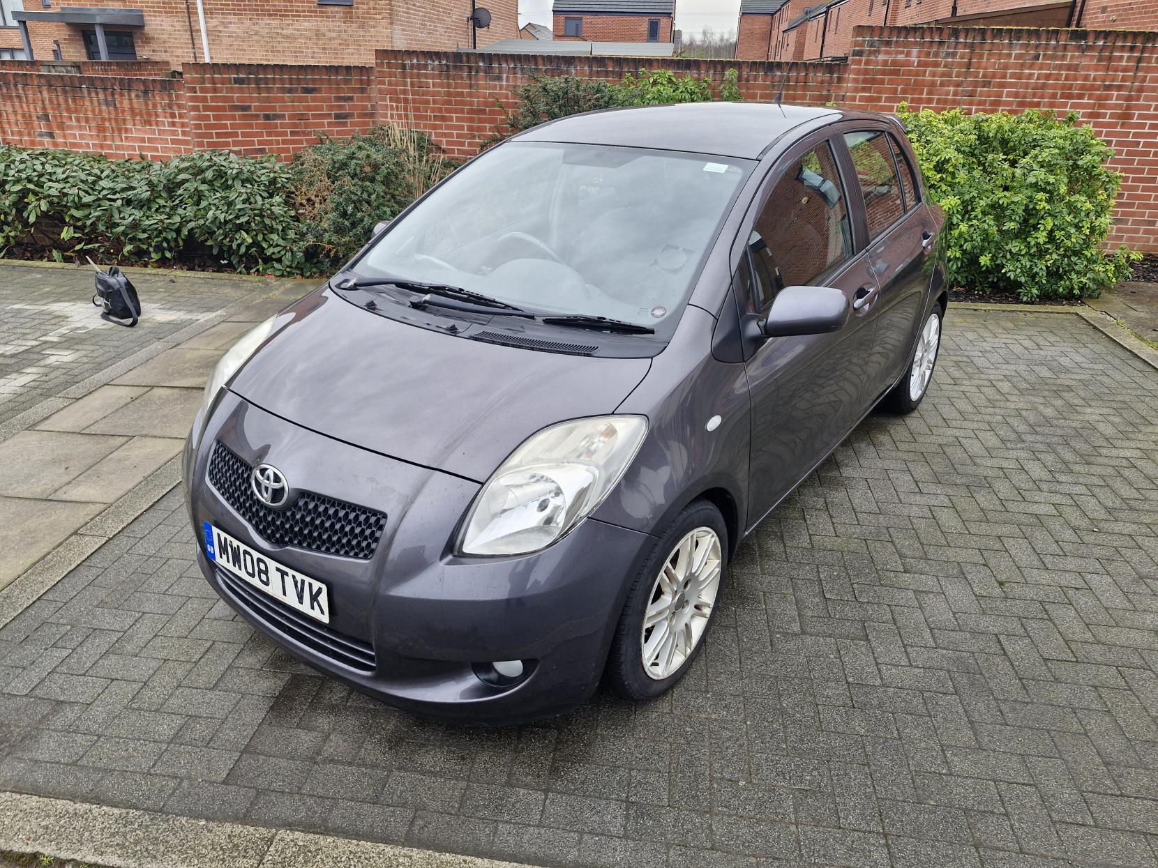 Toyota Yaris 1.3 VVT-i SR Hatchback 5dr Petrol Manual (141 g/km, 87 bhp)