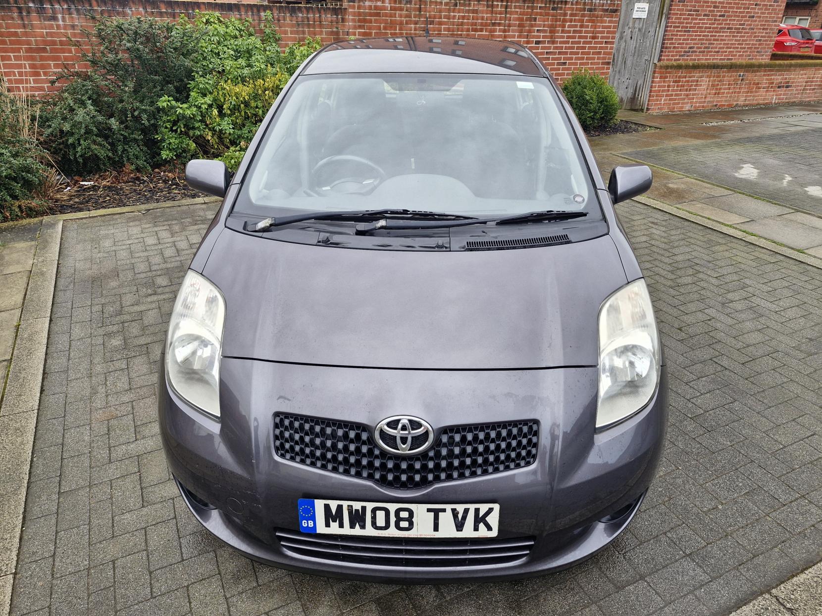 Toyota Yaris 1.3 VVT-i SR Hatchback 5dr Petrol Manual (141 g/km, 87 bhp)