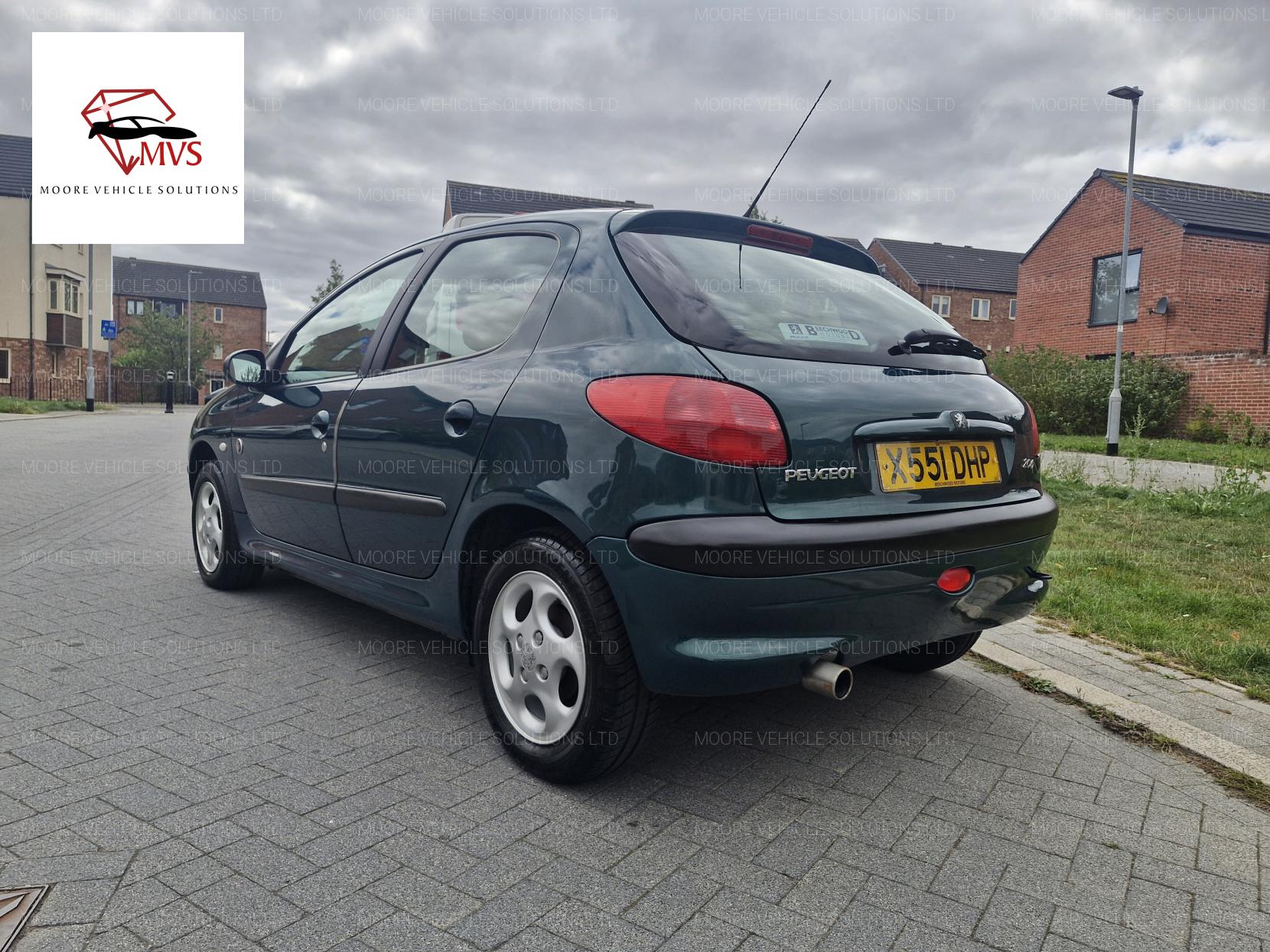 Peugeot 206 1.4 Roland Garros Hatchback 5dr Petrol Automatic (a/c) (180 g/km, 75 bhp)