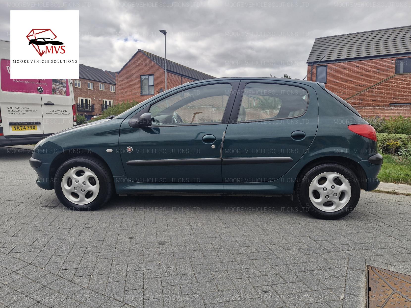 Peugeot 206 1.4 Roland Garros Hatchback 5dr Petrol Automatic (a/c) (180 g/km, 75 bhp)